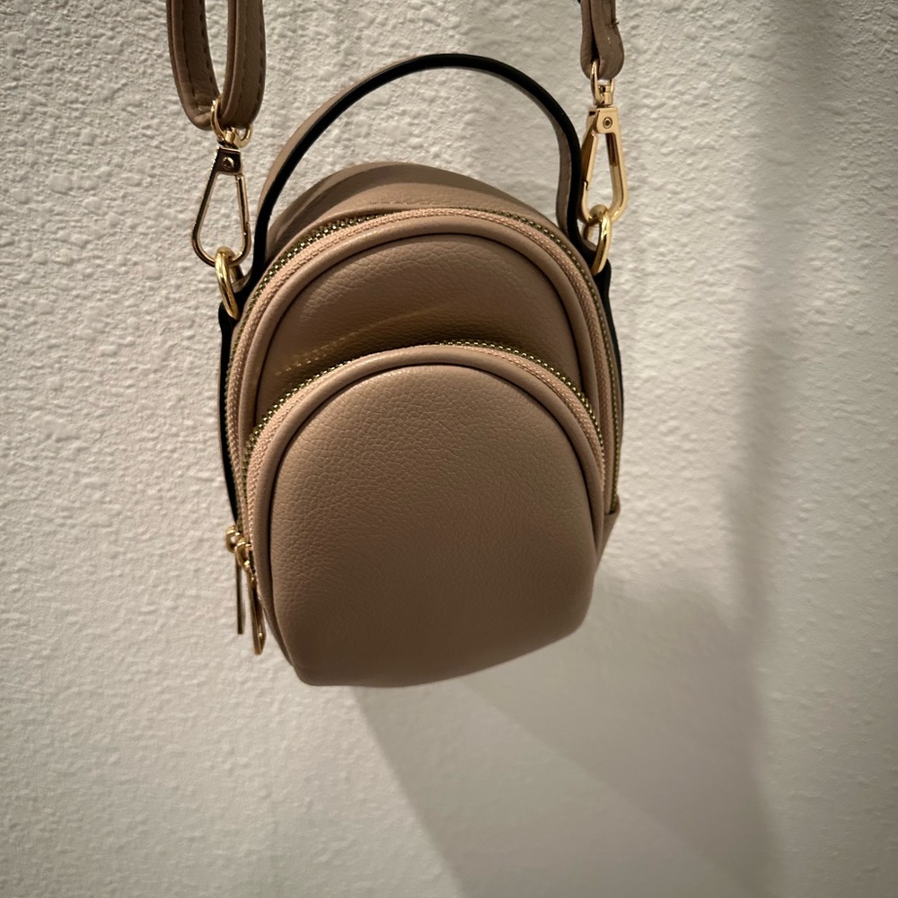Micro crossbody